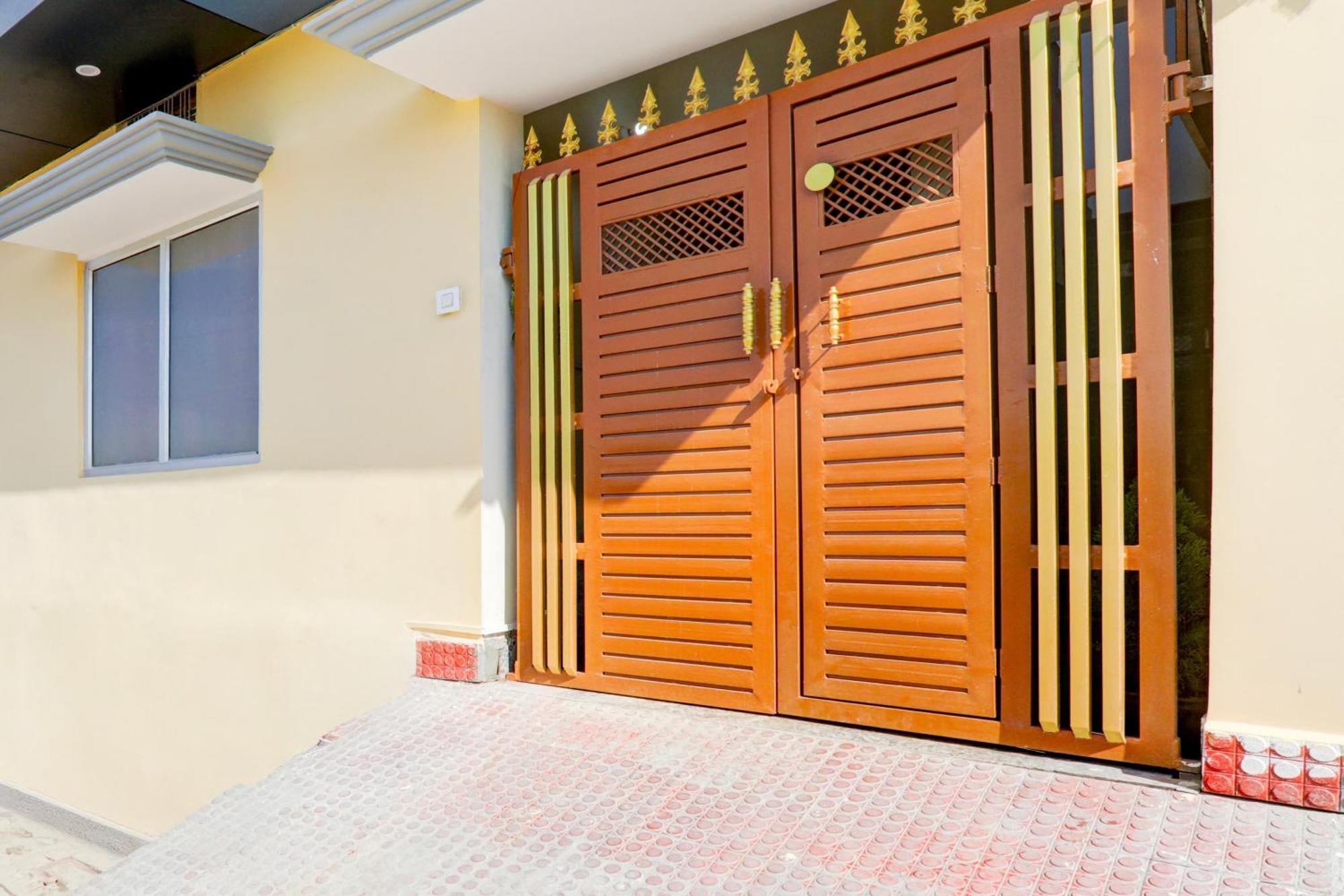 Hotel O Rn Chinhat Exterior foto